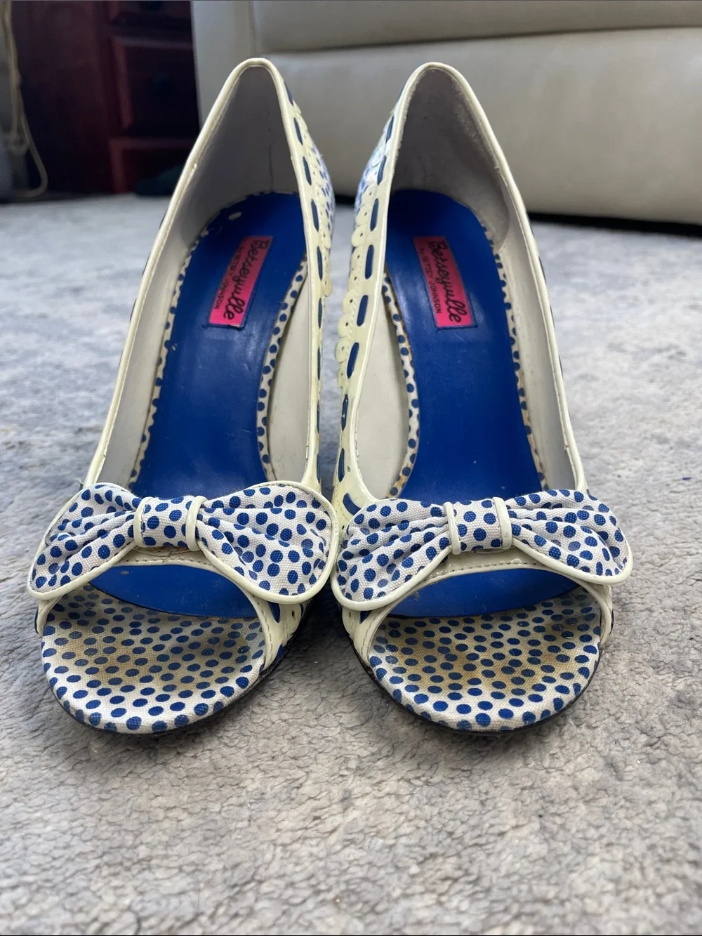 Betseyville Betsey Johnson Valyn Blue White Polka Dot Pumps Retro Bow Sz 9.5